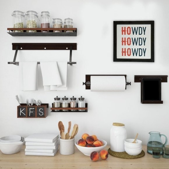 Howdy Farm house‎ art wall - Picture 2 of 8